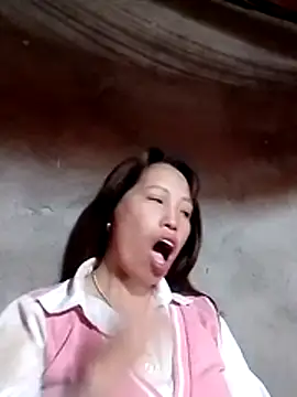 Gummiesu online show from 03.28.26