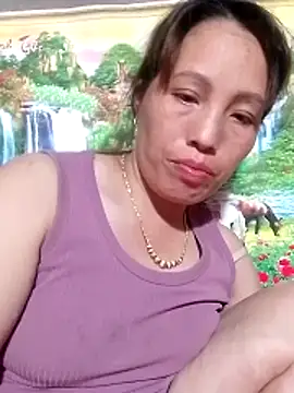 Gummiesu online show from 04.15.26