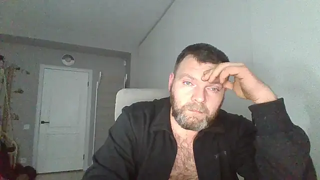 Snapshot of Hot_Adonis chatting on 02.01.26 Hot Adonis online show from 02.01.26