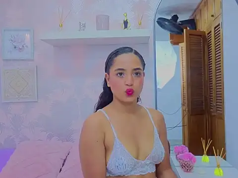 Emma Thompssonn online show from 02.26.26