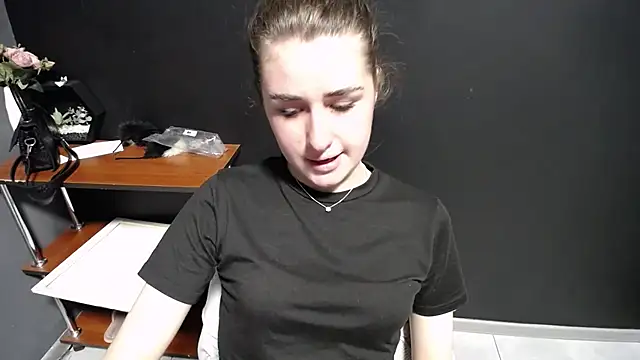 Sunny siren online show from 05.19.26