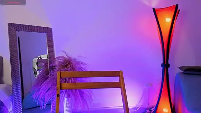 fransheskarossi online show from 04.20.26