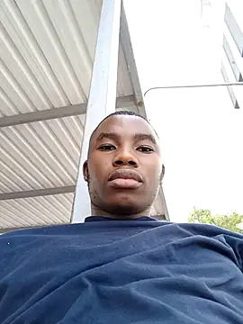 Snapshot of niveyguy chatting on 05.04.26 niveyguy online show from 05.04.26