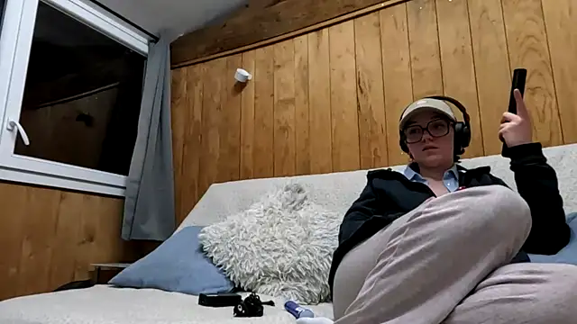 Snapshot of ju_juliette chatting on 03.12.26 ju juliette online show from 03.12.26