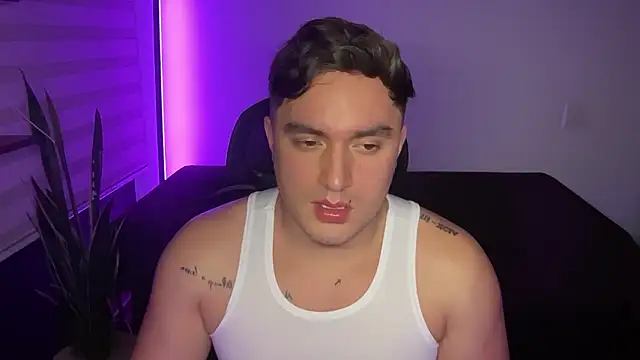 Robyn Rocki online show from 02.12.26