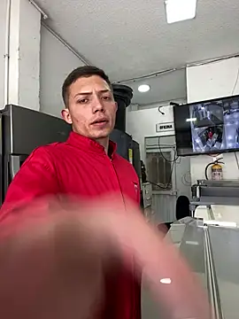 santiObrero online show from 03.07.26