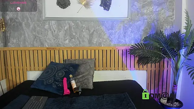 Marilyndackaria  online show from 02.05.26