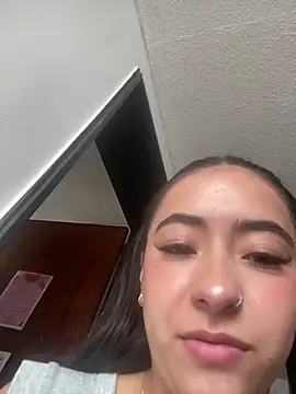 Snapshot of AuroraJohns_Pink chatting on 02.08.26 AuroraJohns Pink online show from 02.08.26