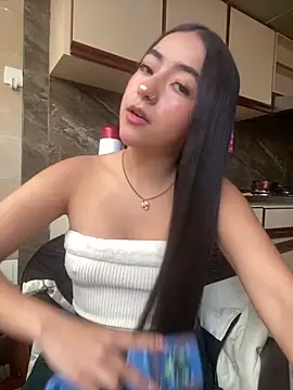 Snapshot of AuroraJohns_Pink chatting on 02.15.26 AuroraJohns Pink online show from 02.15.26