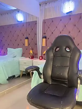 Auri   online show from 03.14.26