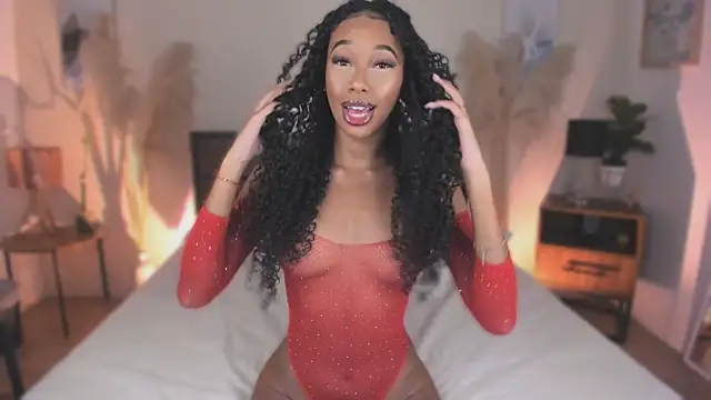 KaryMooon online show from 04.15.26