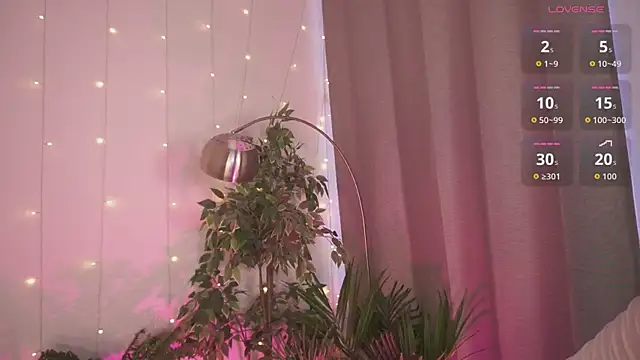 Snapshot of MoonlightAsuna chatting on 02.20.26 MoonlightAsuna online show from 02.20.26