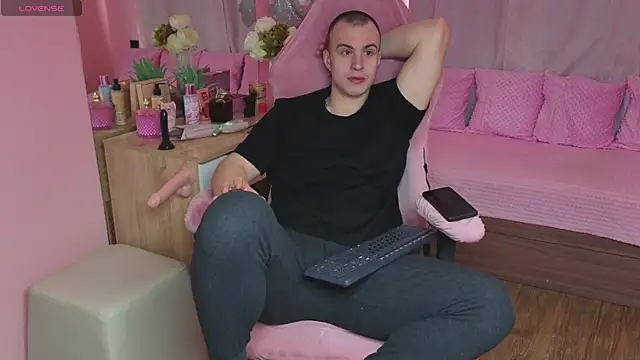 Snapshot of Kris_Braun chatting on 03.05.26 Kris Braun online show from 03.05.26