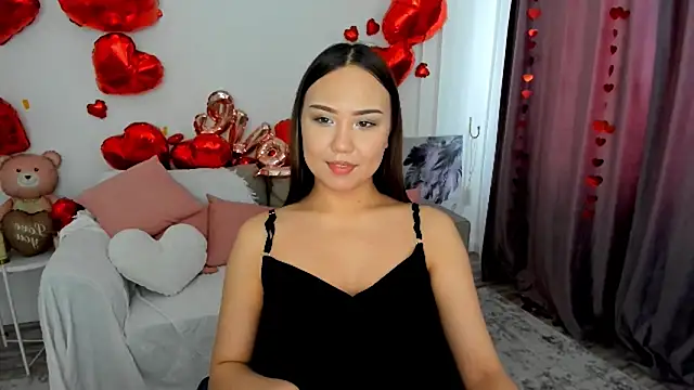 Snapshot of GlowMe chatting on 02.02.26 GlowMe online show from 02.02.26