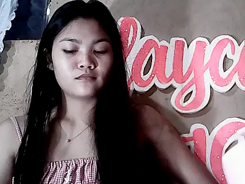 PinaySkinnyJust18 online show from 01.17.26