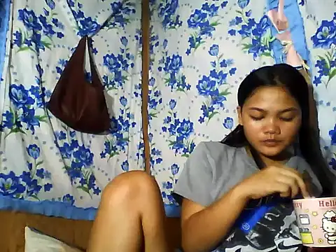 Snapshot of PinaySkinnyJust18 chatting on 06.21.26 PinaySkinnyJust18 online show from 06.21.26