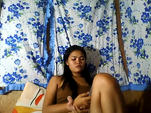 Snapshot of PinaySkinnyJust18 chatting on 07.01.26 PinaySkinnyJust18 online show from 07.01.26