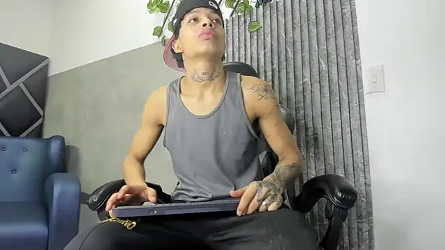 Dogan Renzo0 online show from 02.10.26