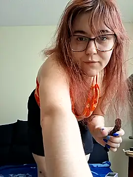 Snapshot of Ashlovescannabis chatting on 06.16.26 Ashlovescannabis online show from 06.16.26