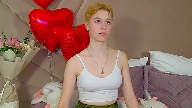 Snapshot of AgataGate chatting on 02.12.26 AgataGate online show from 02.12.26