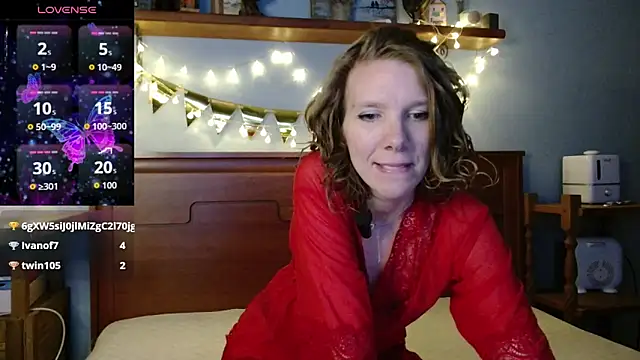 Daisy Lovely online show from 02.19.26