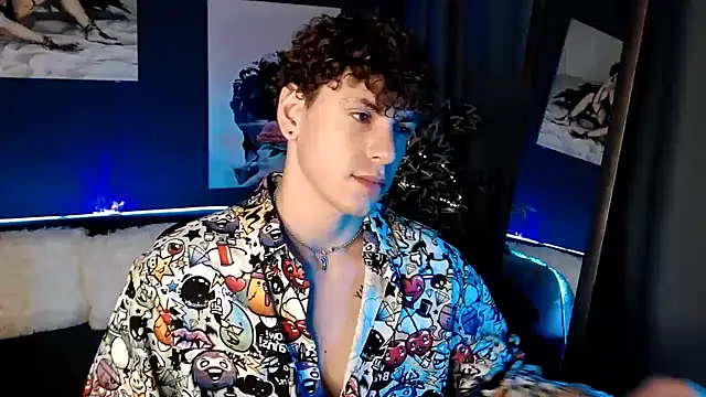 Snapshot of TylerGibson chatting on 07.08.26 TylerGibson online show from 07.08.26
