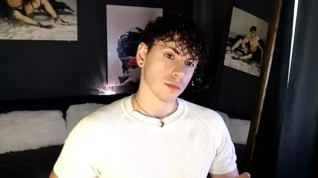 Snapshot of TylerGibson chatting on 07.16.26 TylerGibson online show from 07.16.26