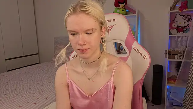 Mia WaterFall online show from 03.09.26