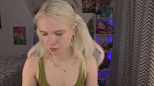 Mia WaterFall online show from 05.29.26