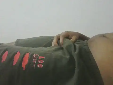 Snapshot of straightnd chatting on 02.23.26 straightnd online show from 02.23.26