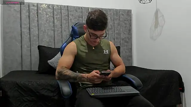 Calvin Hunter online show from 03.19.26