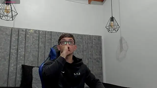 Calvin Hunter online show from 04.22.26