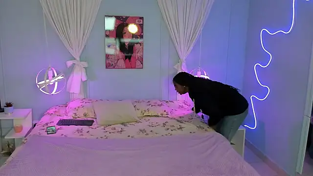 naomi campell online show from 03.18.26