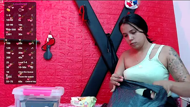 Snapshot of juliette18rose chatting on 03.04.26 juliette18rose online show from 03.04.26