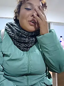 HannaRose- online show from 04.19.26