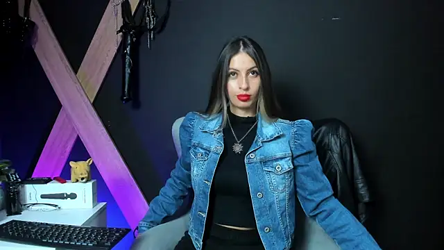 Snapshot of GoddesLeila chatting on 05.21.26 GoddesLeila online show from 05.21.26