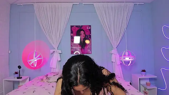 Snapshot of Dany_Moon_ chatting on 02.10.26 Dany Moon online show from 02.10.26