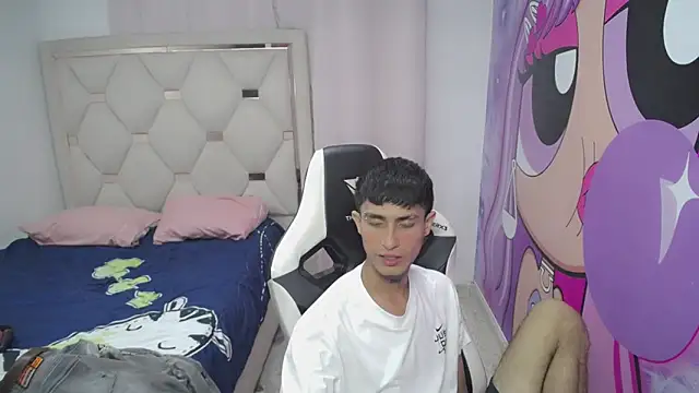 Akyra latinn online show from 01.19.26