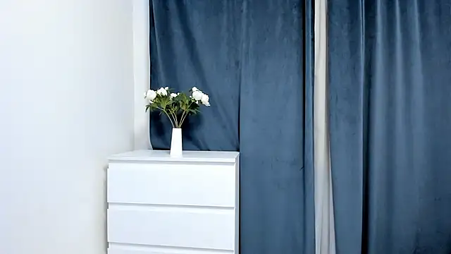 TreasaCrebs online show from 02.26.26