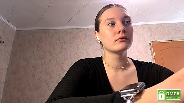 Jolievic online show from 03.25.26