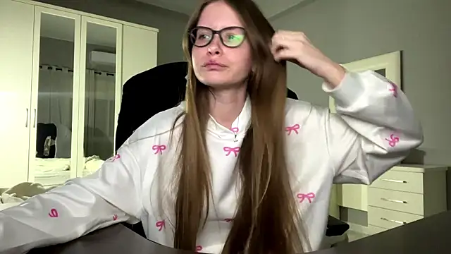 Iuckystar19 online show from 03.27.26