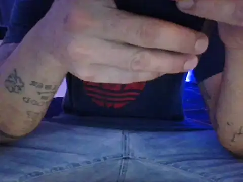 Snapshot of MRdxxx444 chatting on 04.26.26 MRdxxx444 online show from 04.26.26