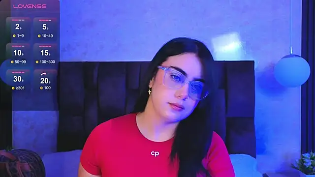 Snapshot of vicky_grey chatting on 06.14.26 vicky grey online show from 06.14.26