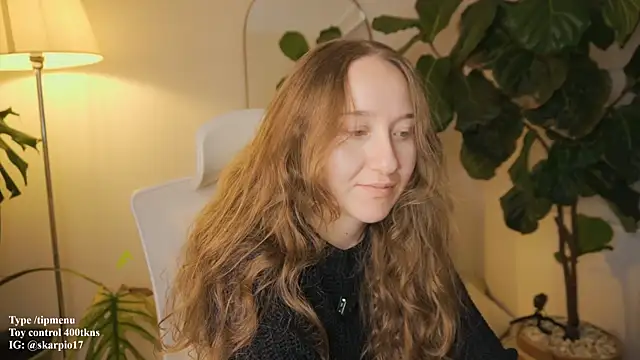 Scarlett NoirMuse online show from 03.25.26