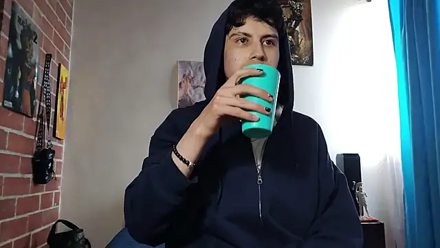 Snapshot of PaulDamico chatting on 05.17.26 PaulDamico online show from 05.17.26