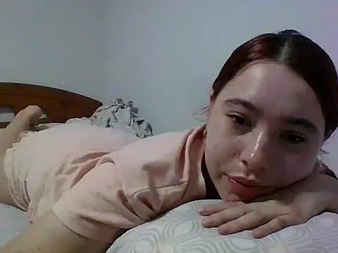 Snapshot of Anni_000 chatting on 02.18.26 Anni 000 online show from 02.18.26