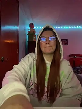 Snapshot of Vixroy7 chatting on 02.04.26 Vixroy7 online show from 02.04.26