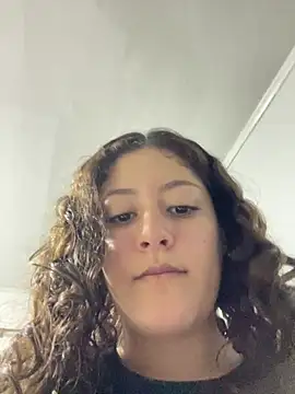 lizzy luminair online show from 02.02.26