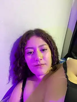 lizzy luminair online show from 02.20.26