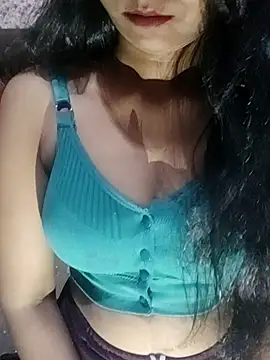 Ayesha Khan1 online show from 04.16.26